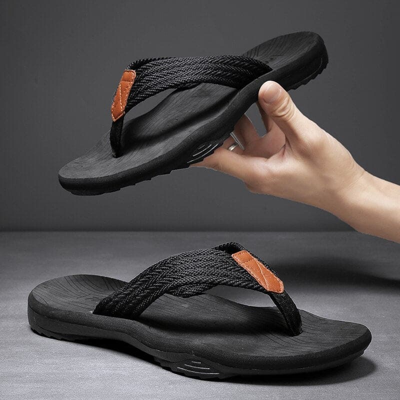 "Orthopedische pantoffels voor mannen met ademend materiaal, trendy design en orthopedisch voetbed voor optimaal comfort."