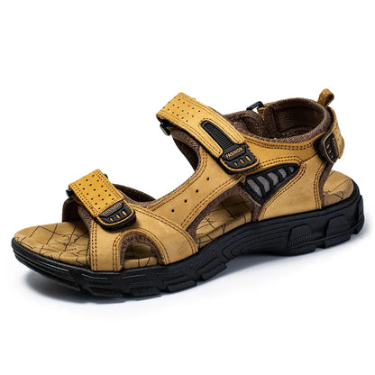 "Orthopedische sandalen voor mannen met verstelbare bandjes en hoogwaardige materialen voor comfort en ondersteuning."