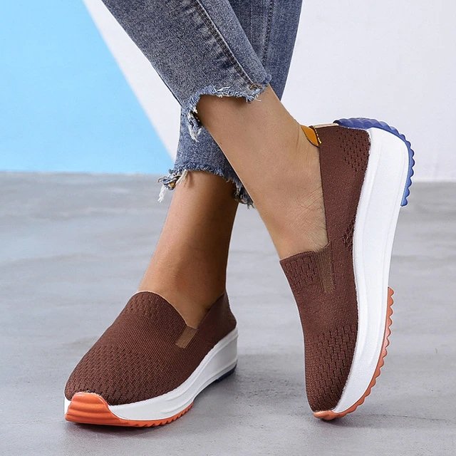 "Orthopedische sportschoenen voor dames, stijlvol blauw ontwerp met comfortabele pasvorm en hoogwaardige materialen."