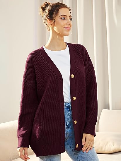 "Oversized damesvest, V-hals, knoopsluiting, warme stof, comfortabele pasvorm, stijlvol voor koele dagen"