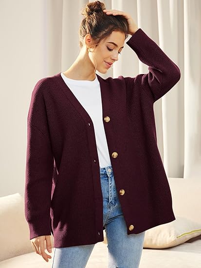 "Oversized damesvest, V-hals, knoopsluiting, warme stof, comfortabele pasvorm, stijlvol voor koele dagen"