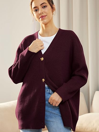 "Oversized damesvest, V-hals, knoopsluiting, warme stof, comfortabele pasvorm, stijlvol voor koele dagen"