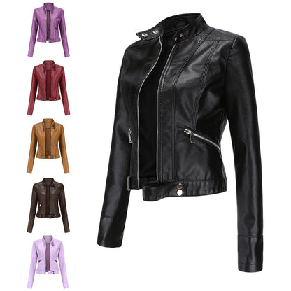 "Rode leren bikerjas voor dames, kort design, stijlvolle en functionele OXANA jas met zakken en luxe uitstraling"