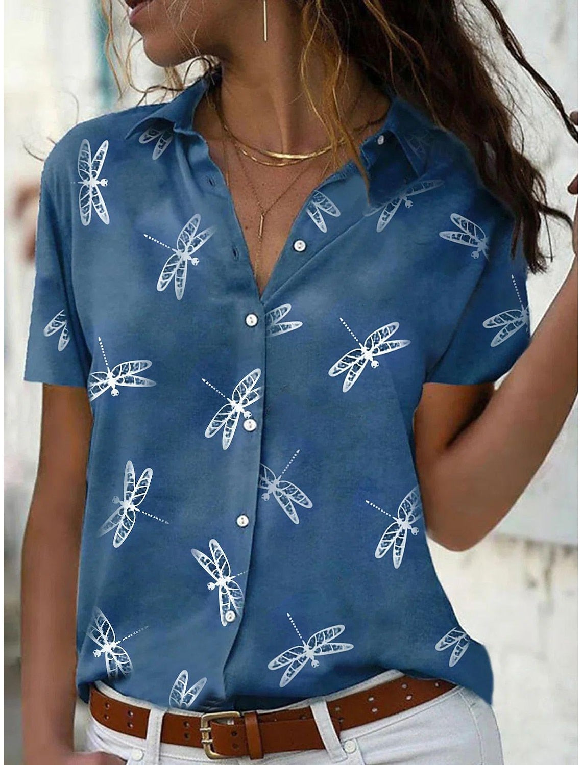 Roze zomershirt voor dames met korte mouwen, licht en ademend voor comfort op warme dagen, stijlvolle relaxte pasvorm.