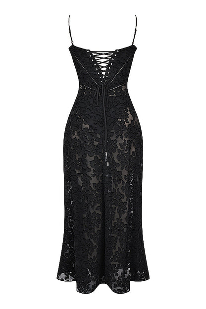 "Rugloze Elvina maxi jurk met geborduurde details, elegante lange jurk voor zomerse gelegenheden in vrouwenmode"