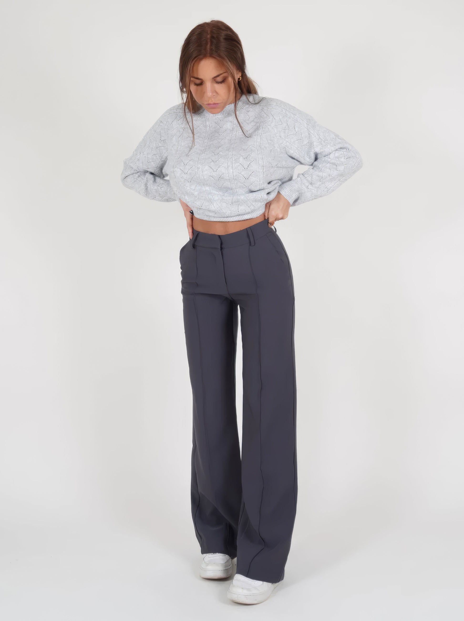"Sophie - Elegante high-waist pantalon met wijde pijpen in zachte stretch stof, ideaal voor comfort en stijl in dameskleding.