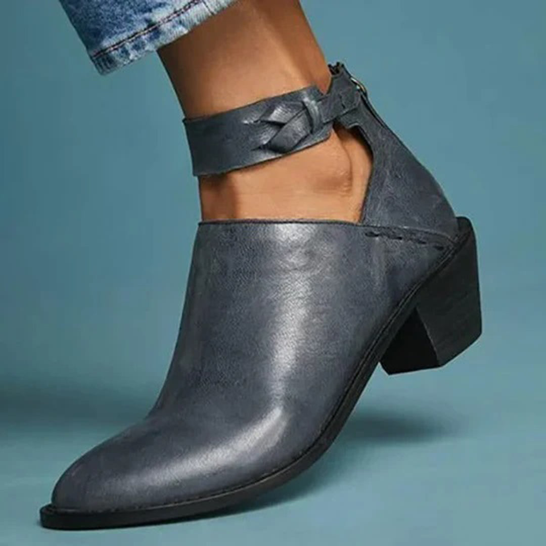 "Stijlvolle beige orthopedische damesschoenen met ergonomische zool en elegante uitstraling voor dagelijks comfort."