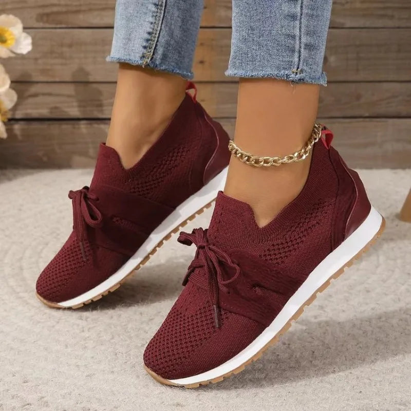 "Stijlvolle dames orthopedische schoenen, ergonomisch ontwerp, bruin leer voor dagelijks comfort en ondersteuning."