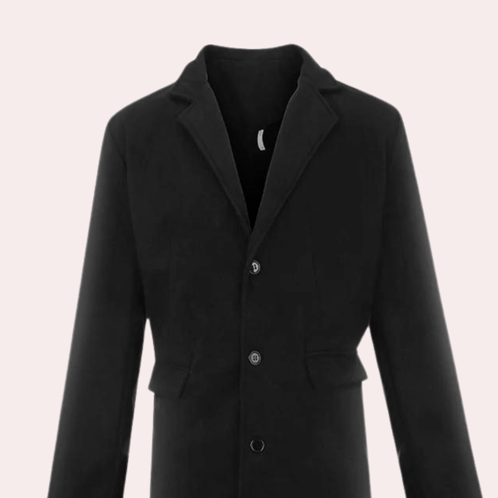 "Stijlvolle gele trenchcoat heren met klassieke revers, ideaal voor herfst, biedt comfort en elegantie voor de moderne man."