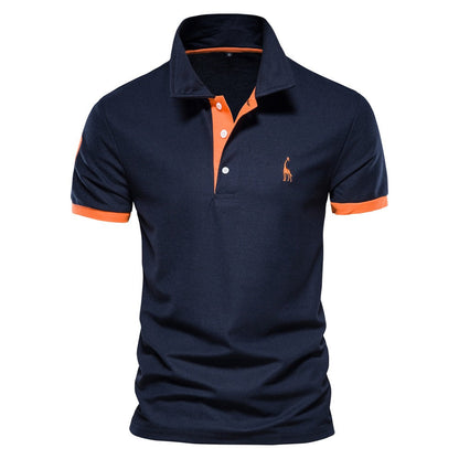 "Stijlvolle herenpolo in effen tint met korte mouwen, ademende stof en kleuraccenten voor smart casual gelegenheden."
