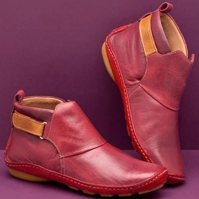 "Stijlvolle leren enkellaarsjes voor dames met elegant design en robuuste antislipzool, perfect voor dagelijks gebruik."