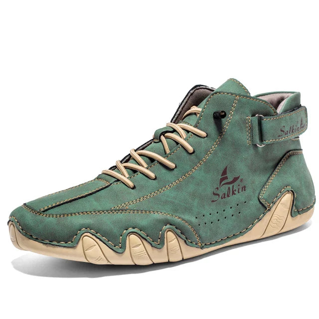 "Stijlvolle orthopedische leren herenschoenen met klassieke look, ontworpen voor dagelijks comfort en goede houding."