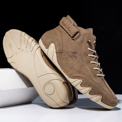 "Stijlvolle orthopedische leren herenschoenen met klassieke look, ontworpen voor dagelijks comfort en goede houding."