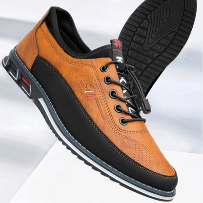 Stijlvolle Oxford herenschoenen in luxe leer, elegant ontwerp, bruine kleur, gewatteerde binnenzool voor comfort.