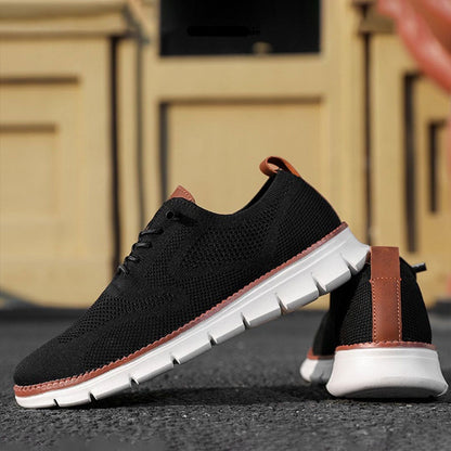 "Stijlvolle vegan schoenen, gemaakt van Italiaans vegan leer, met een elegant ontwerp en uitneembaar memory foam voetbed."