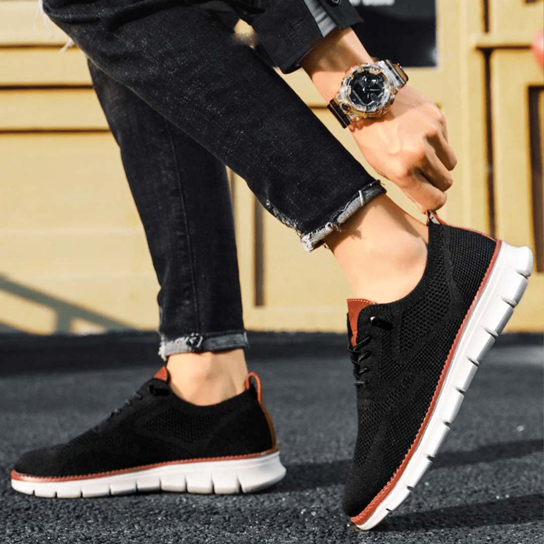 "Stijlvolle vegan schoenen, gemaakt van Italiaans vegan leer, met een elegant ontwerp en uitneembaar memory foam voetbed."