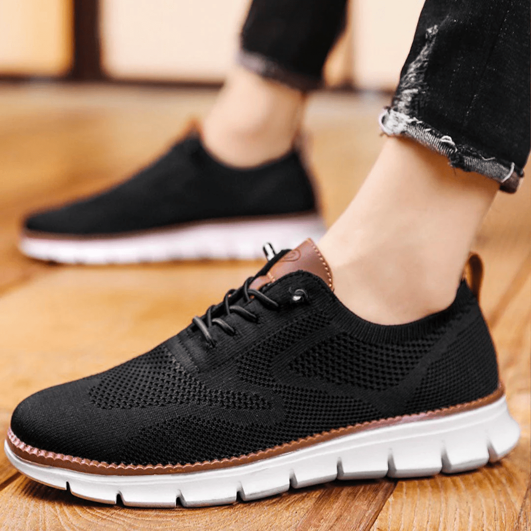 "Stijlvolle vegan schoenen, gemaakt van Italiaans vegan leer, met een elegant ontwerp en uitneembaar memory foam voetbed."