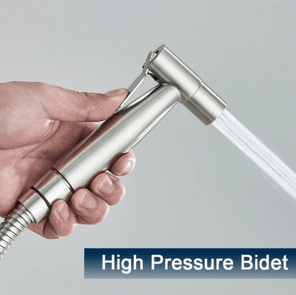 "Toilet bidet sprayer voor hygiëne, modern zilver design, duurzaam materiaal, eenvoudig te installeren, waterbesparend."