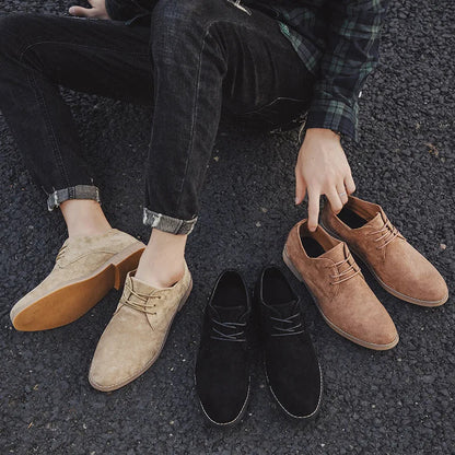"Veganistisch suède Oxford herenschoenen in bruin, khaki, zwart. Stijlvol ontwerp met duurzame, zachte zolen voor comfort."