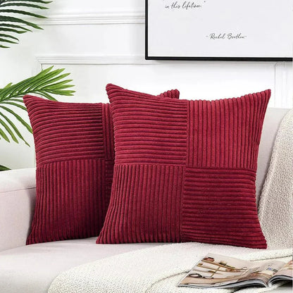 Vierkante kussenhoes van zacht ribfluweel, 45x45 cm, met geribbelde structuur in diverse kleuren en verborgen ritssluiting.