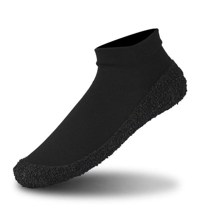 "Vrouwelijke schoensokken in grijs tinten, lichtgewicht en ademend, voor comfort bij wandelen, rennen of ontspannen."