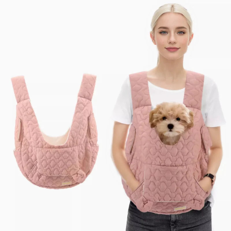 "Waterdichte en comfortabele dierendrager met verstelbare riemen voor huisdieren tot 10 kg, ideaal voor uitstapjes."