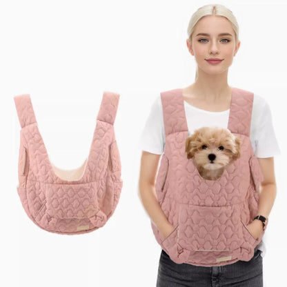 "Waterdichte en comfortabele dierendrager met verstelbare riemen voor huisdieren tot 10 kg, ideaal voor uitstapjes."
