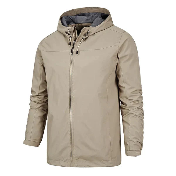 Waterdichte jas voor dames in zwart, stijlvol en veelzijdig, perfect voor regenachtige dagen en winderige omstandigheden.