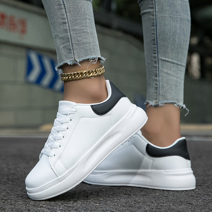Witte lederen dames sneakers met orthopedische zolen, stijlvol ontwerp en demping voor comfort en veelzijdigheid.